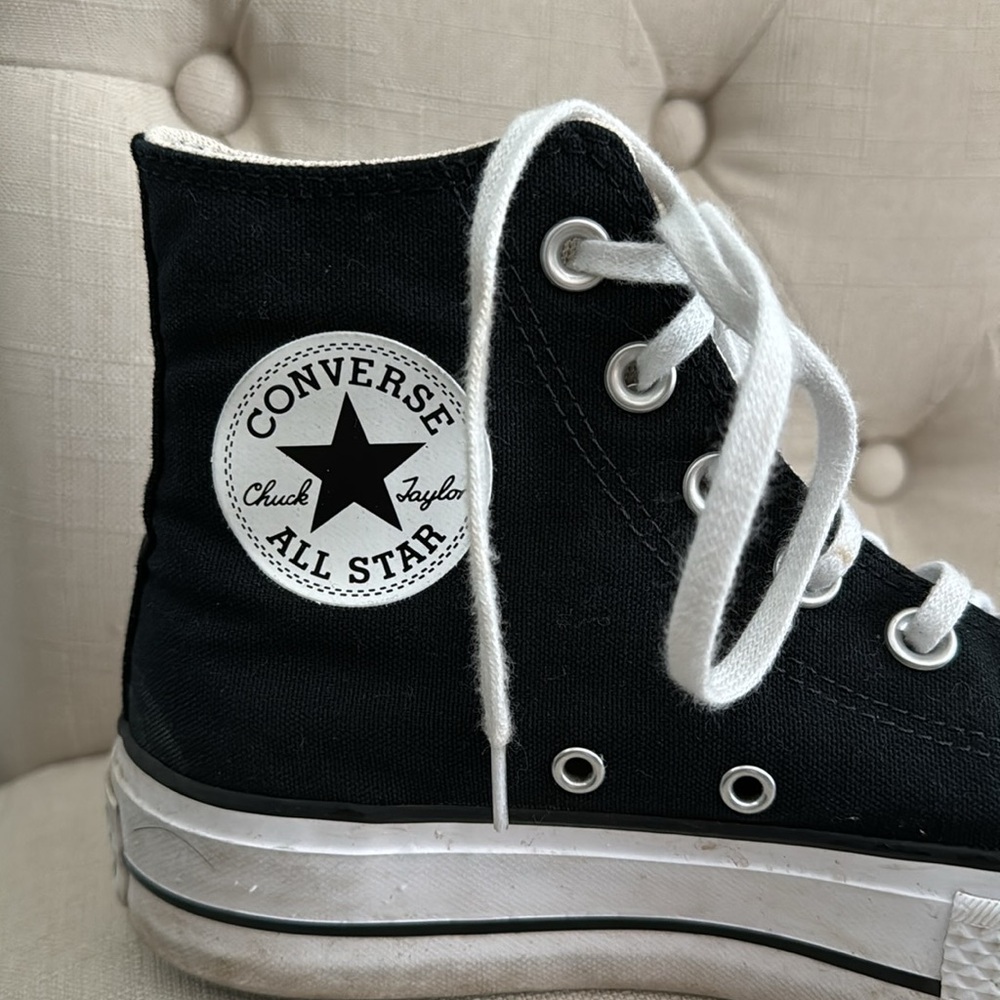 WOMEN'S CONVERSE CHUCK TAYLOR ALL STAR LIFT HI HIGH-TOP PLATFORM SNEAKERS, 6.5